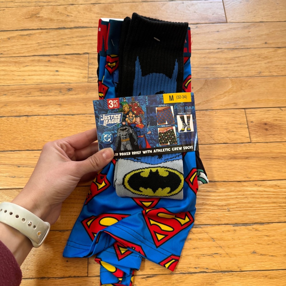 Justice League Mens Boxer Briefs and Socks 3pc Set DC Comics Superman Batman M